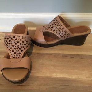 Naturalizer sandal size 6.5